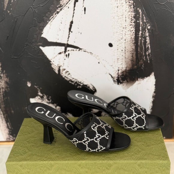 Gucci GG Monogram Rhinestone Crystal
Mesh Mules Heels NWT size 36 - Picture 2 of 10